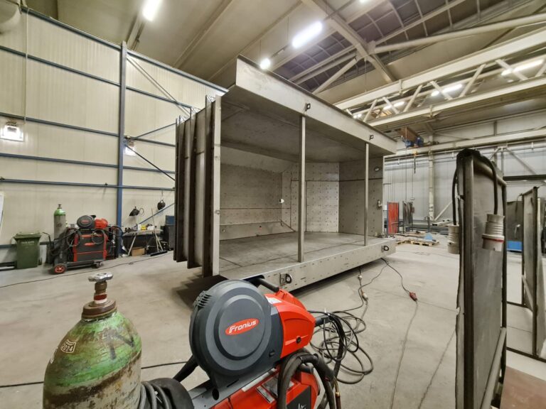 CO2-Schweißen eines Tanks
